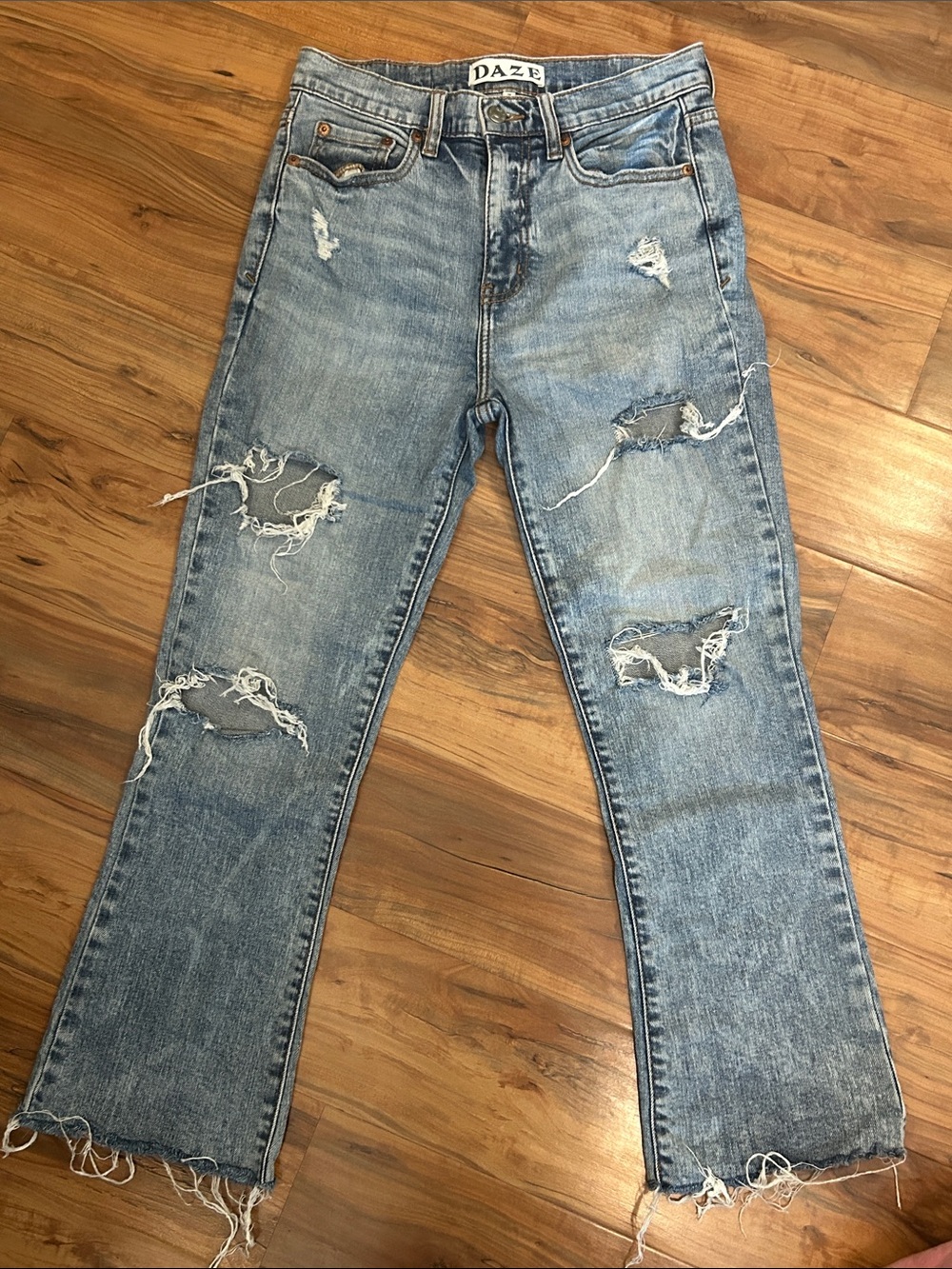 DAZE Women's Straight-Leg Ripped Light Blue Jeans